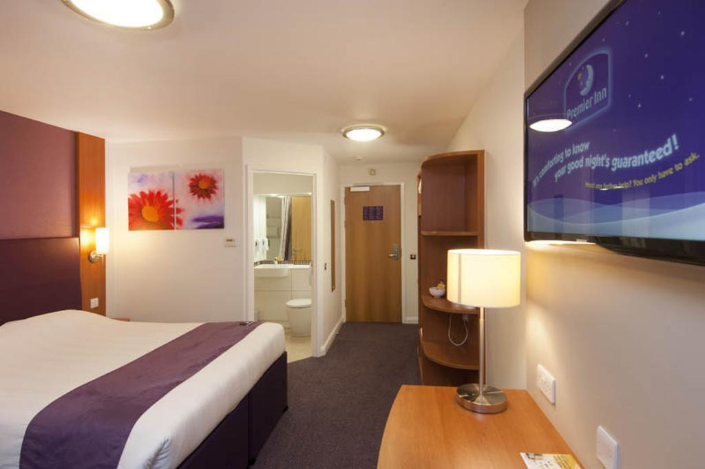 Premier Inn Kendal Central Luaran gambar