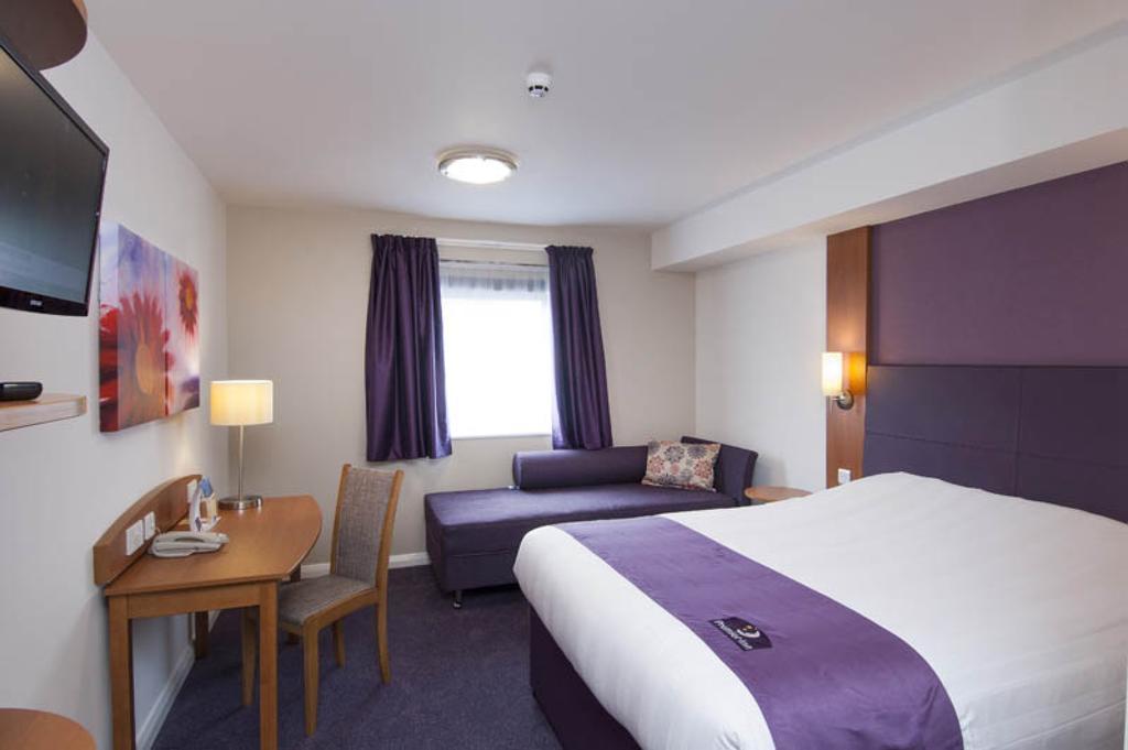 Premier Inn Kendal Central Luaran gambar