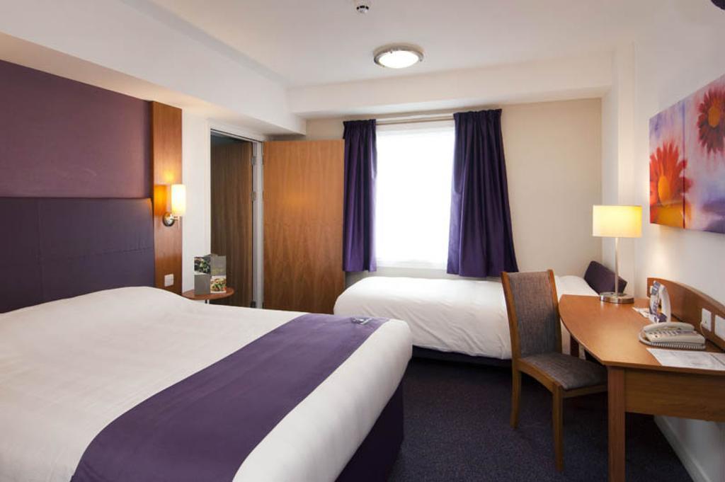 Premier Inn Kendal Central Luaran gambar