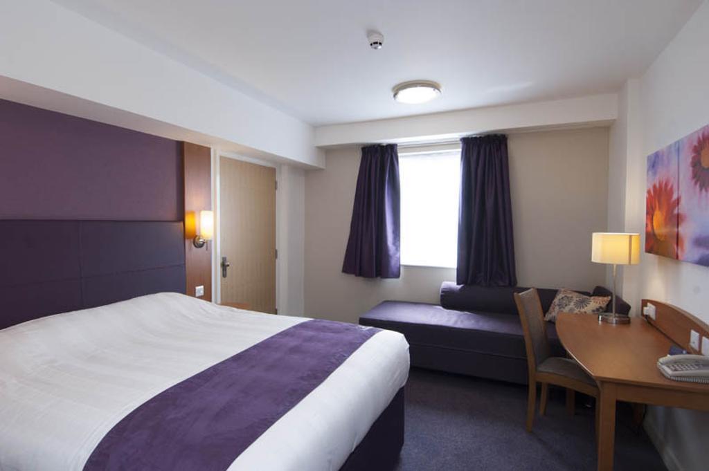 Premier Inn Kendal Central Luaran gambar